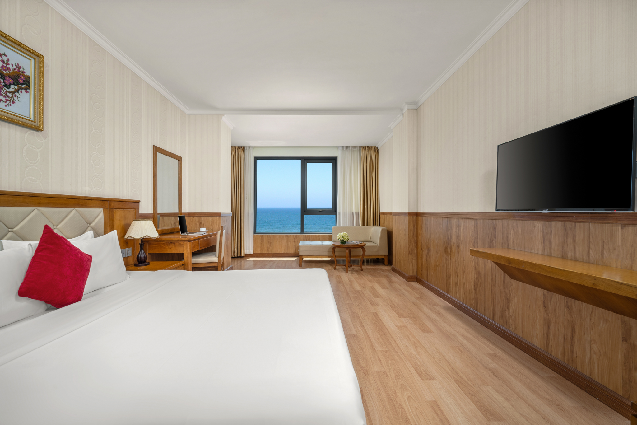 Yarra Ocean Suites Da Nang